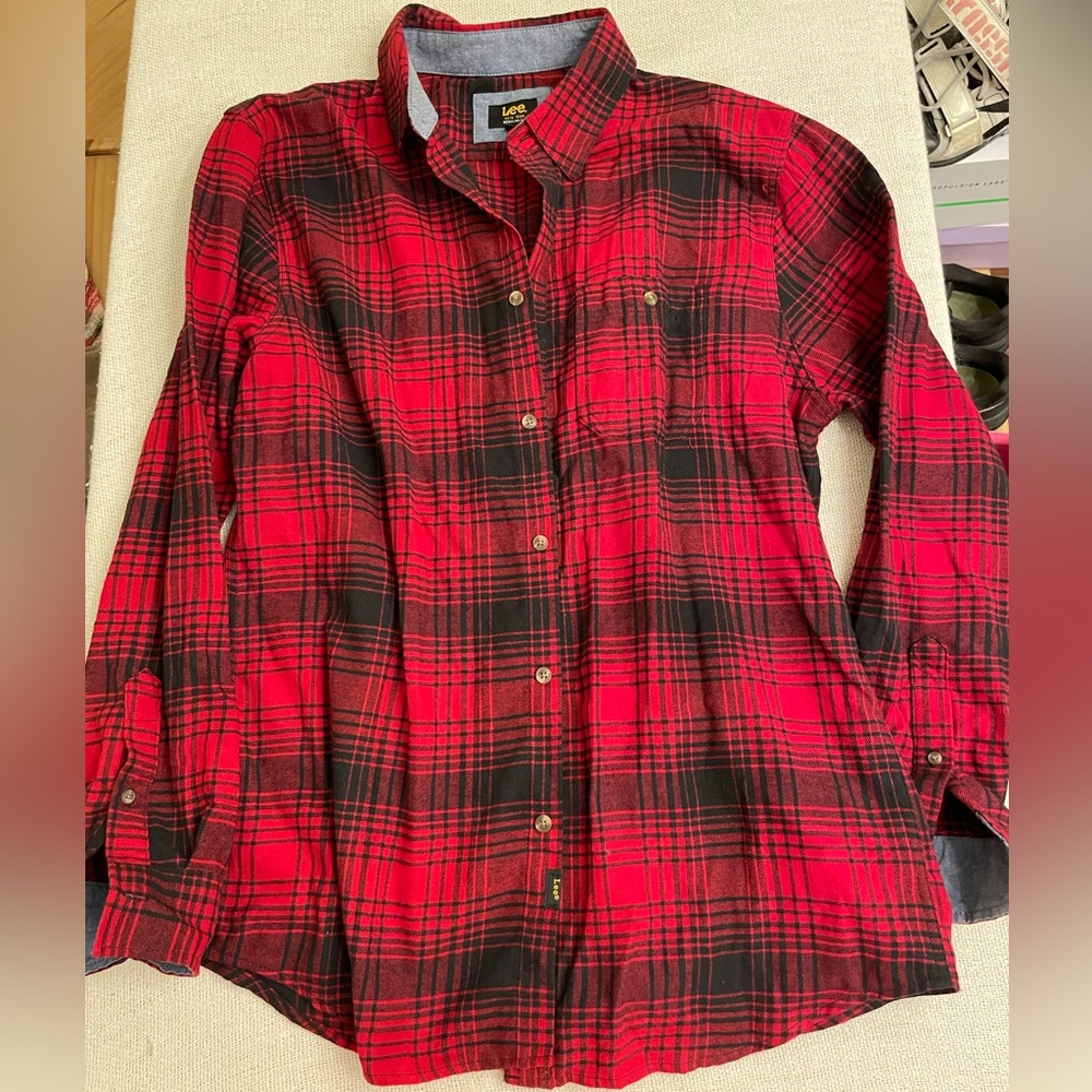 Lee Regular Fit Flannel Long Sleeve Button Down